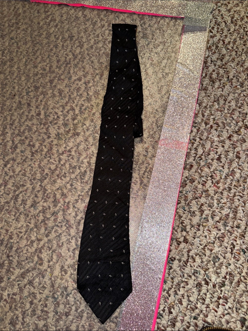 Brand New Never Worn Marc Anthony Men's Black Micro-Pattern Silk Tie
